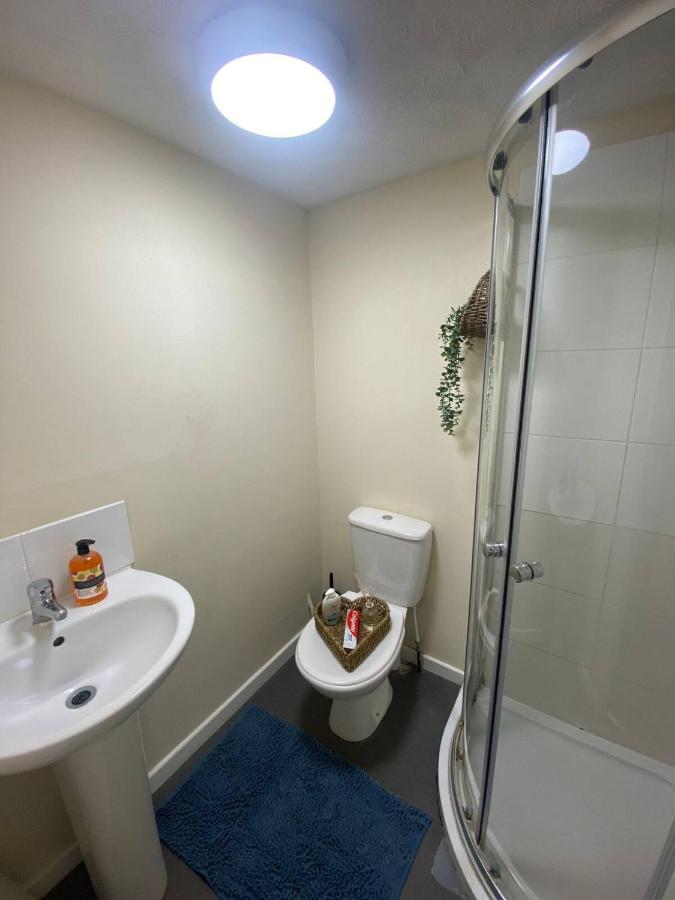 Move Inn Estates - Multiple Rooms ลอนดอน ภายนอก รูปภาพ