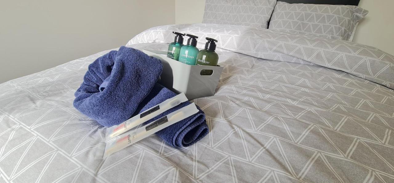 Move Inn Estates - Multiple Rooms ลอนดอน ภายนอก รูปภาพ